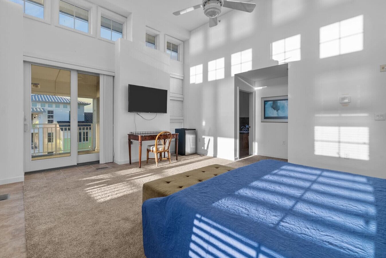 4 bedrooms, desk, iron/ironing board, WiFi