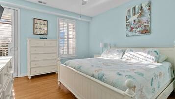 3 bedrooms, iron/ironing board, travel crib, WiFi