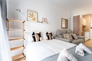 1 bedroom, iron/ironing board, WiFi