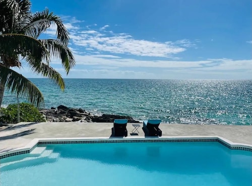 Oceanfront Studio Escape, Modern Comfort Meets Island Serenity