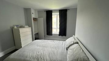 1 bedroom, WiFi, bed sheets