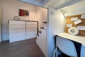 Interior - Vauxhall Central Room 1 (Greater London)