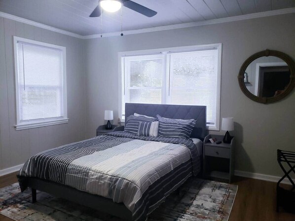 3 bedrooms, WiFi, bed sheets