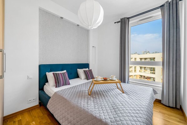 1 chambre, fer et planche à repasser, accès au Wi-Fi (inclus)