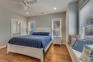 7 bedrooms, iron/ironing board, WiFi, bed sheets