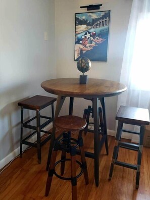 Dining - "The Sky Lounge"-Brunswick (Brunswick)