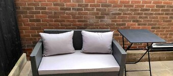 Lux 1B Studio Salford nr Salf Royal, McrCC, Coop Live, RHS, Old Traff, SalfQuays