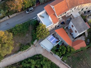 Exterior - Nicely Decorated House With top Roofed Terrace (Jelsa)