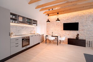 House | Private kitchen - Nicely Decorated House With top Roofed Terrace (Jelsa)