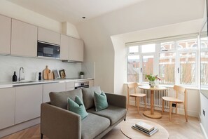 Loft, 1 chambre | Coin séjour