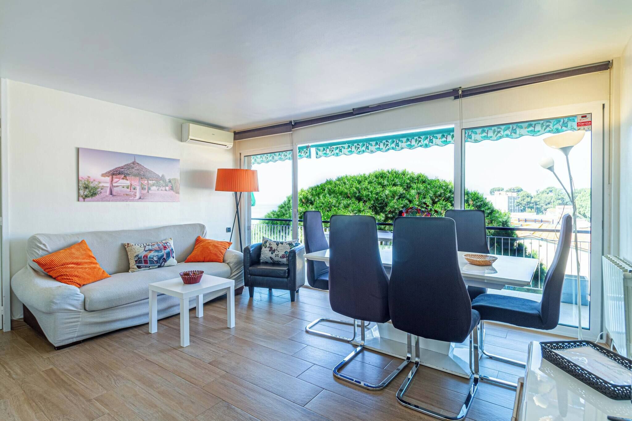 Apartemen, 3 kamar tidur, teras, pemandangan kota | Ruang keluarga