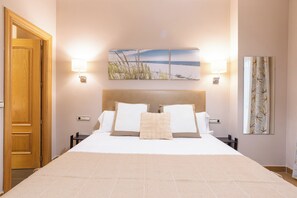 Standard Apartment, 1 Double Bed with Sofa bed, Kitchen, City View