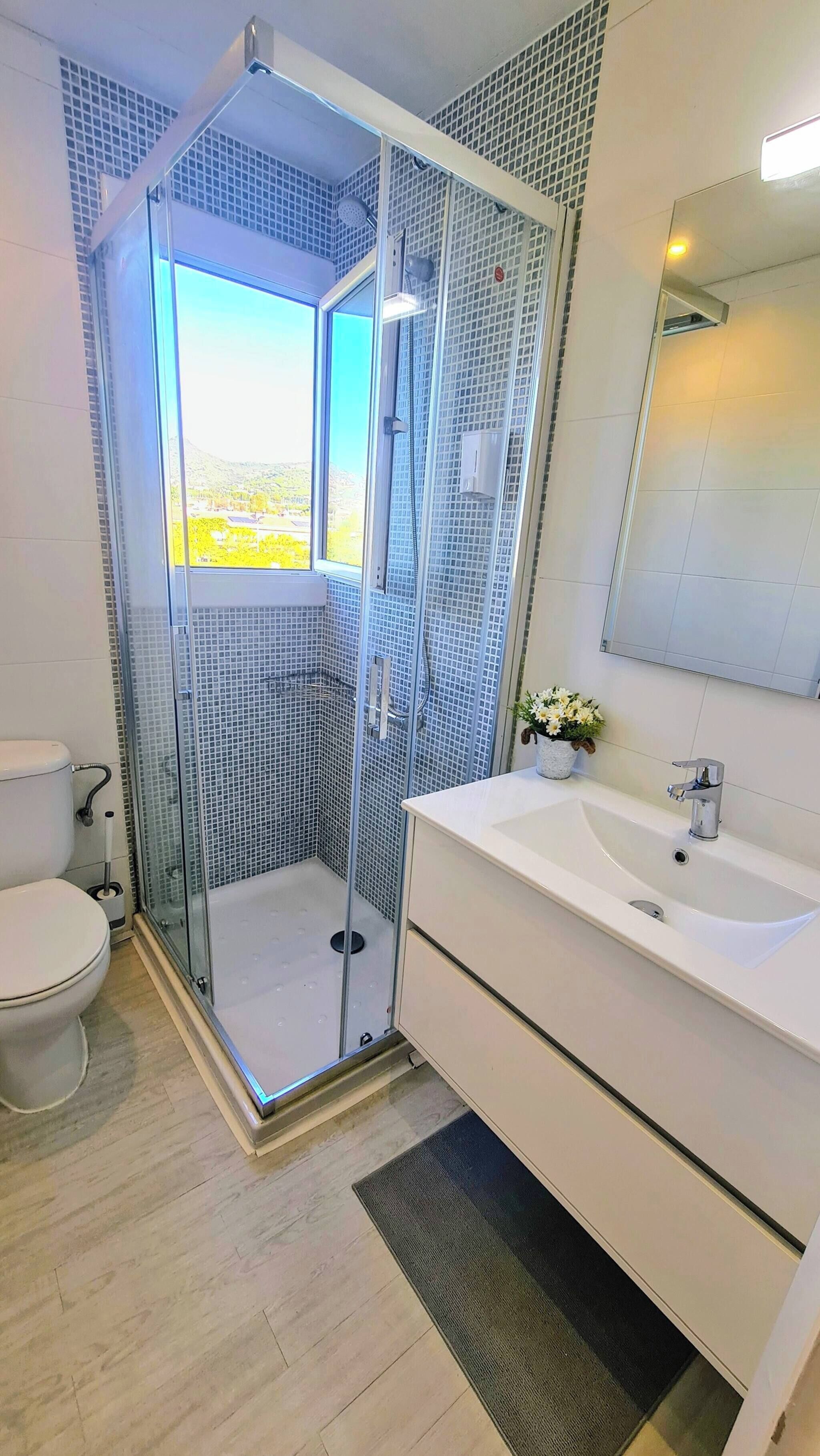 Apartment, 2 Bedrooms, Balcony, Garden View | Bathroom
