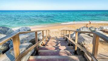 Apartment, 2 Bedrooms, Balcony, City View | Beach