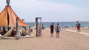 Leilighet, 4 soverom, balkong, hageutsikt | Strand