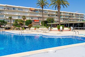 Apartment, 3 Bedrooms, Balcony, Garden View | Pool | Outdoor pool - Residencial Costamar Next Bcn, 50m Beach With Swimming Pool (Cabrera de Mar)