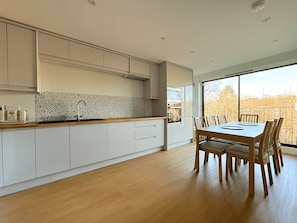 Comfort Townhome | Private kitchen
