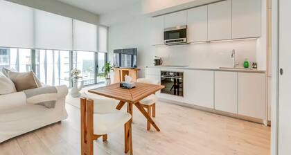 Yorkville Luxury Unit