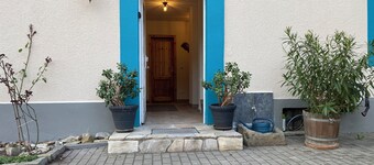 Single room with bathroom and shared kitchen at HOFGOHLIS