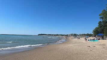 Sun-loungers, beach towels