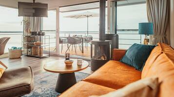 Mobile Home | Living room