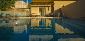 Outdoor pool - villa Spiretos (ΚΕΡΚΥΡΑ)