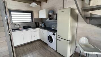 House | Dapur peribadi | Kerusi tinggi