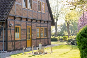 Exterior - Vacation apartment half-timbered house "Westen unten" - Bauernhof Hopp (Fehmarn)
