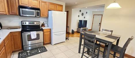 Microwave, oven, stovetop, dishwasher
