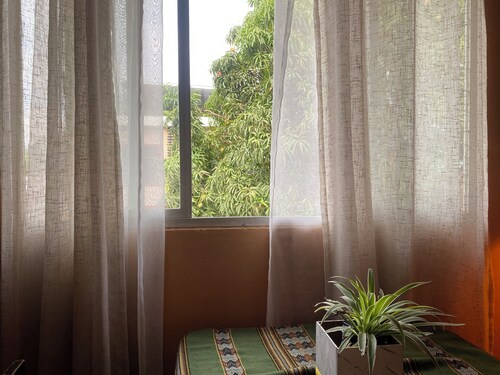 Cozy 1-bedroom apartment with WiFi, AC in charming San Salvador