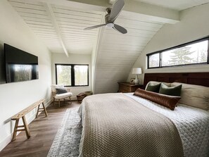 3 عدّة غرف نوم ومكواة/لوح كي وواي فاي وملاءات أسرّة