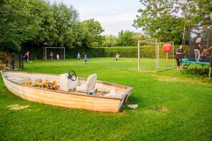 Children's area - Country house vacation apartment 2 - Bauernhof Hopp Vadersdorf (Fehmarn)