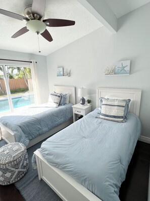 3 habitaciones, tabla de planchar con plancha, cuna de viaje y wifi 