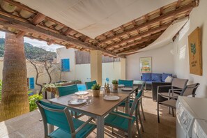 House | Dining