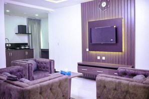 Desk, laptop workspace, free WiFi, bed sheets