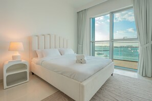 Luxury Apartment, Beach View | 2 bedrooms, iron/ironing board, free WiFi