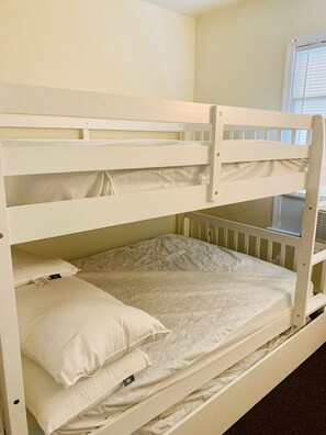2 bedrooms, free WiFi
