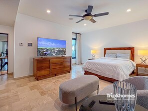 3 slaapkamers, een strijkplank/strijkijzer, wifi, beddengoed