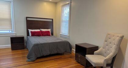Beautiful Home Away from Home: Spacious 5-bedroom house in Washington DC.