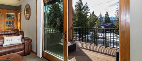 TV connectée, cheminée