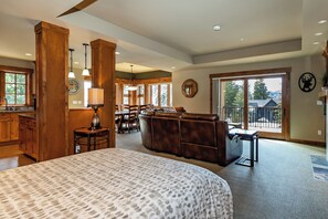 2 chambres, fer et planche à repasser, lit parapluie, Wi-Fi