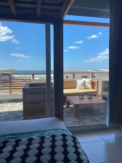 Ocean Side Modern Tiny Home in Beach Paradise with Resort Amenities