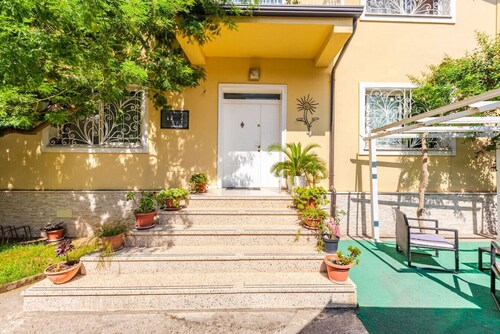 Guesthouse `Hapa të Lehtë` -  Room 3 - Pro Bono by PikHost