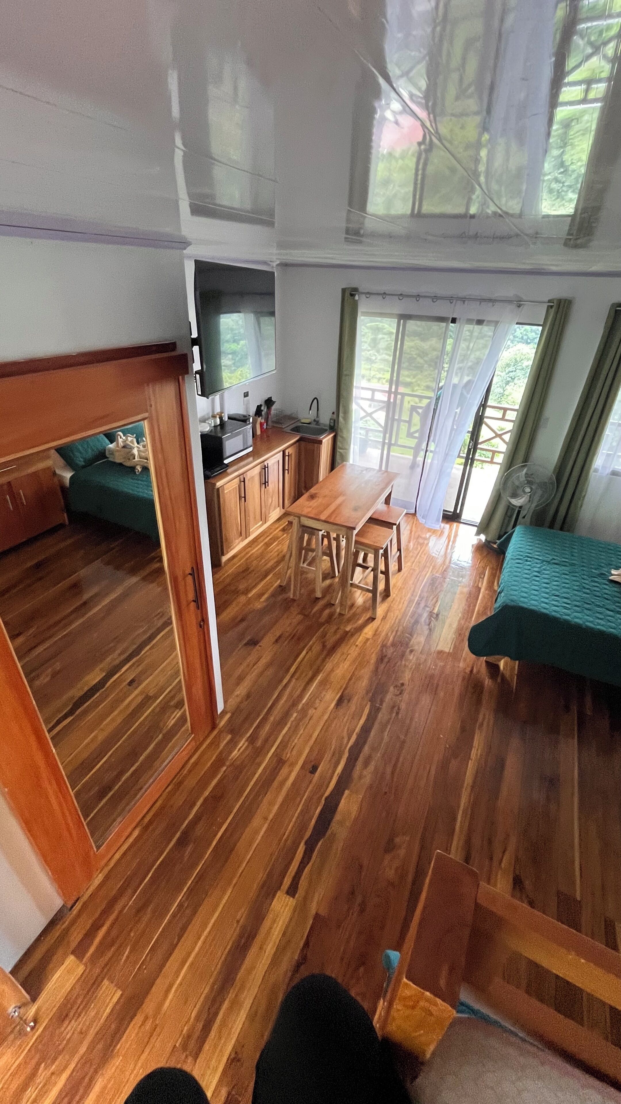 Economy huisje | Verduisterende gordijnen, gratis wifi, beddengoed