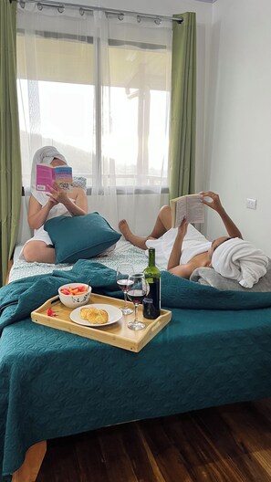 Rideaux occultants, Wi-Fi gratuit, draps fournis