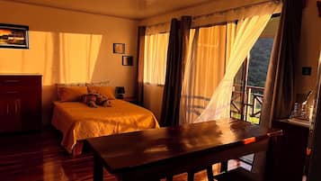 Bungalow Colibrí | 2 habitaciones, cortinas blackout, wifi gratis y ropa de cama