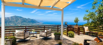 Villetta Bonifato with breathtaking views of the Gulf of Castellammare