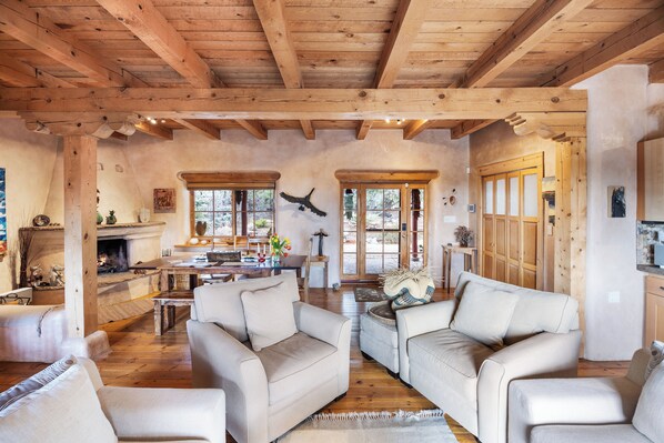 Smart TV, fireplace, books