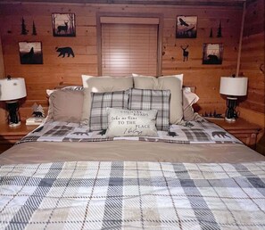 4 室のベッドルーム、WiFi、ベッドシーツ