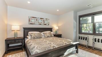 7 bedrooms, iron/ironing board, WiFi, bed sheets